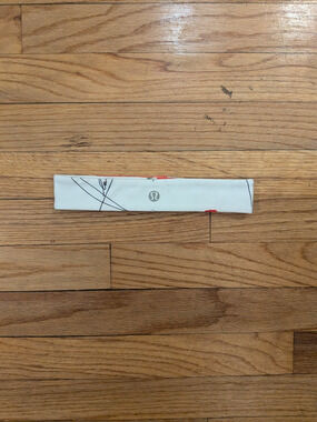 Lululemon Athletica Running Pilates Stretch White Floral Rose Headband